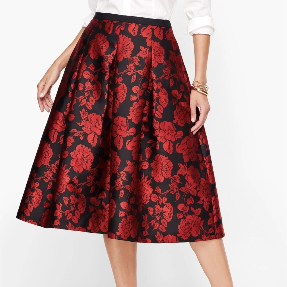 NWT Talbots Jacquared Pleated Full Midi Skirt sz 4P Black Red Holiday Elegant